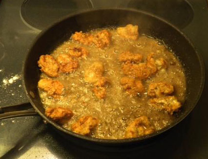 Sweet and spicy sesame fried-oysters